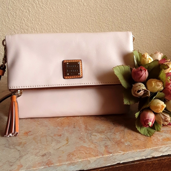 Dooney & Bourke Handbags - Dooney & Bourke Foldover Crossbody💝💝💝NWOT